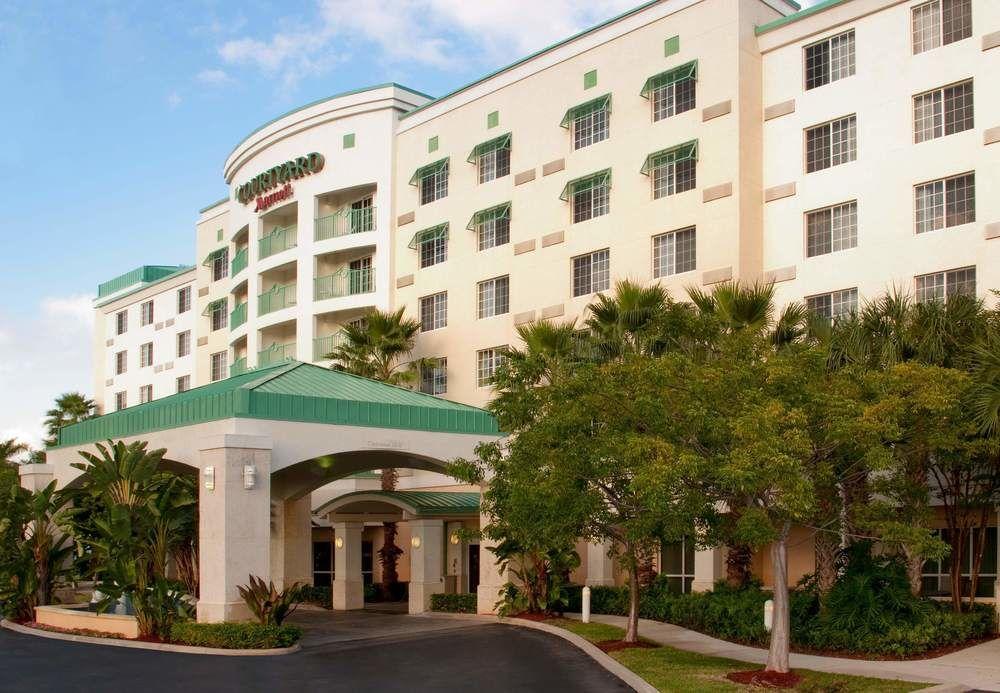 Courtyard By Marriott Fort Lauderdale Airport & Cruise Port Hotel Dania Beach Exterior photo