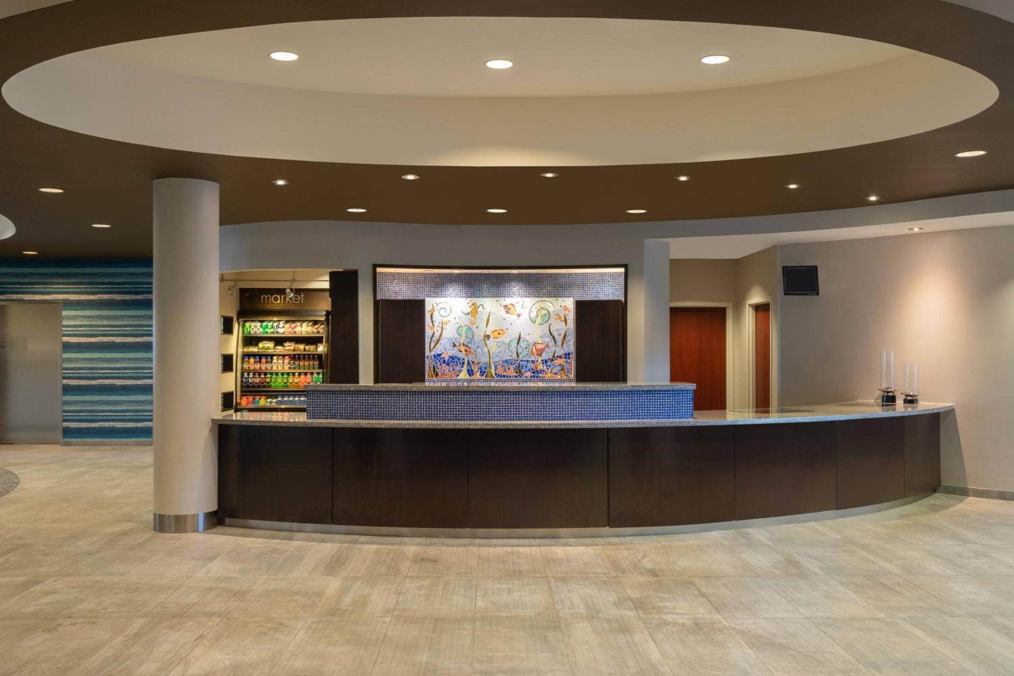 Courtyard By Marriott Fort Lauderdale Airport & Cruise Port Dania Beach Exterior photo
